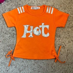 GIRLS Shanil orange shirt with the word HOT size L